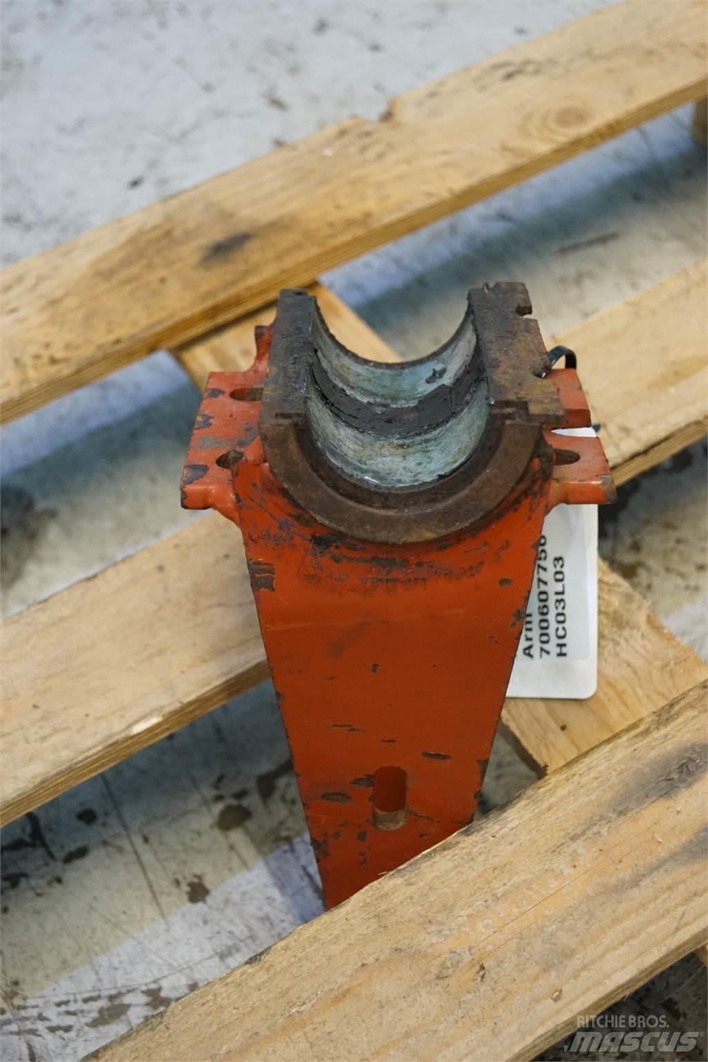 Hesston 4700 Žemės ūkis - Kita