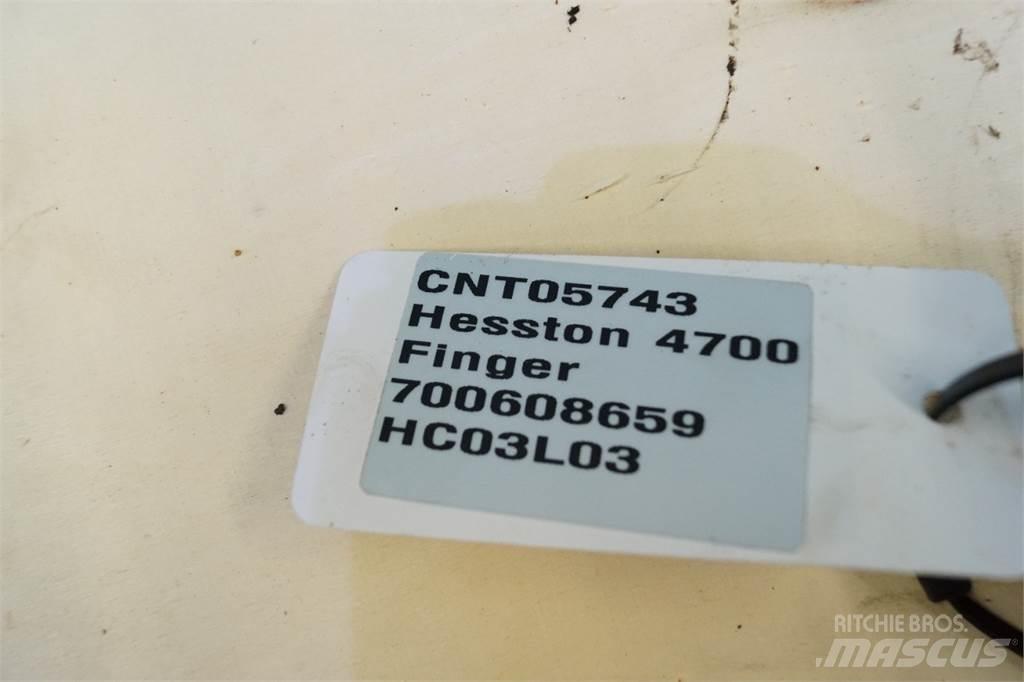 Hesston 4700 Ryšulių griebtuvai