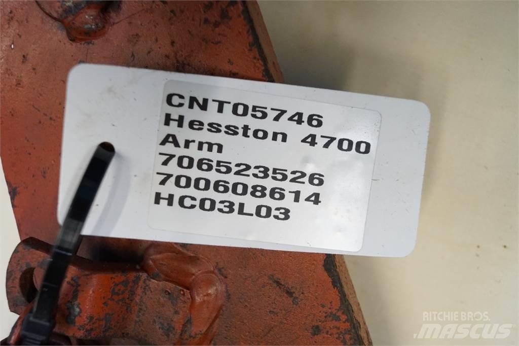 Hesston 4700 Kiti pašarų derliaus nuėmimo įrengimai