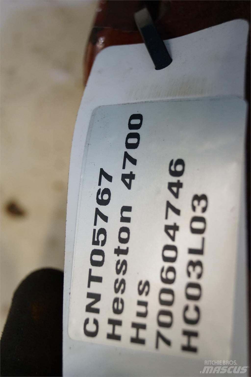 Hesston 4700 Kiti naudoti traktorių priedai