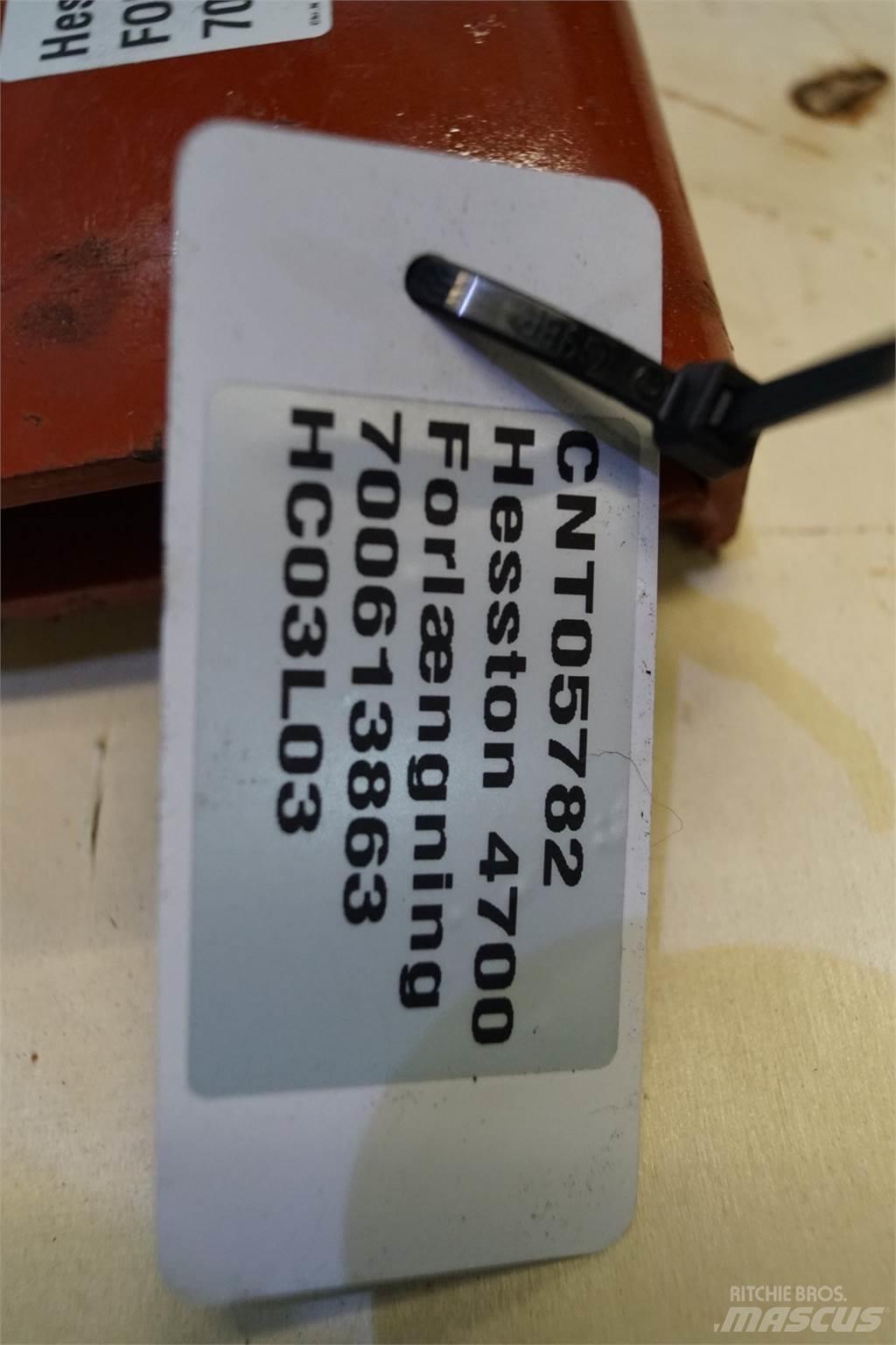 Hesston 4700 Ryšulių griebtuvai