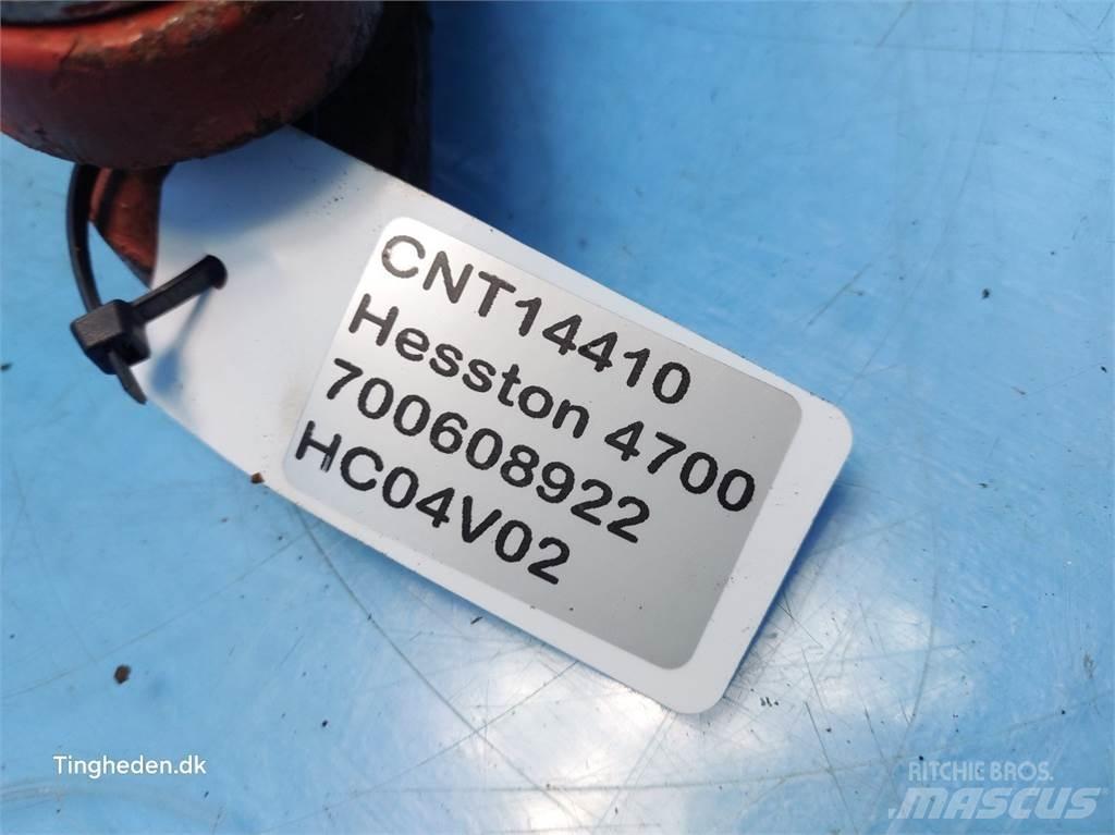 Hesston 4700 Ryšulių griebtuvai