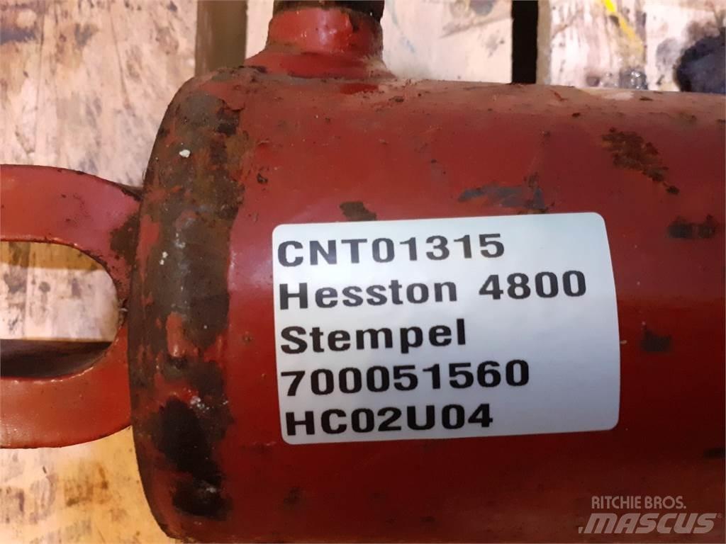 Hesston 4800 Ryšulių griebtuvai