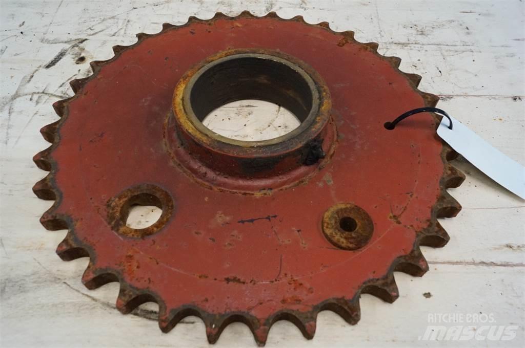 Hesston 4800 Kiti pašarų derliaus nuėmimo įrengimai