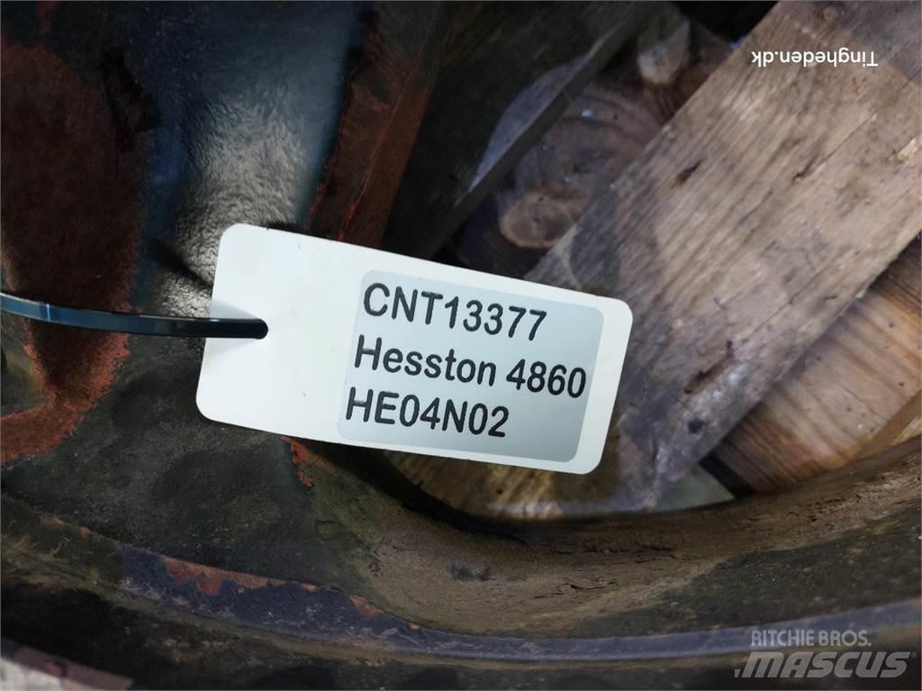 Hesston 4860 Transmisijos
