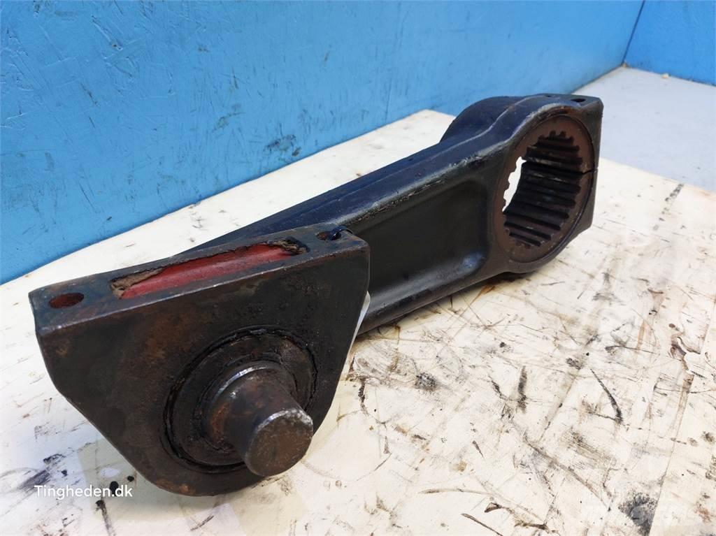 Hesston 4860 Transmisijos