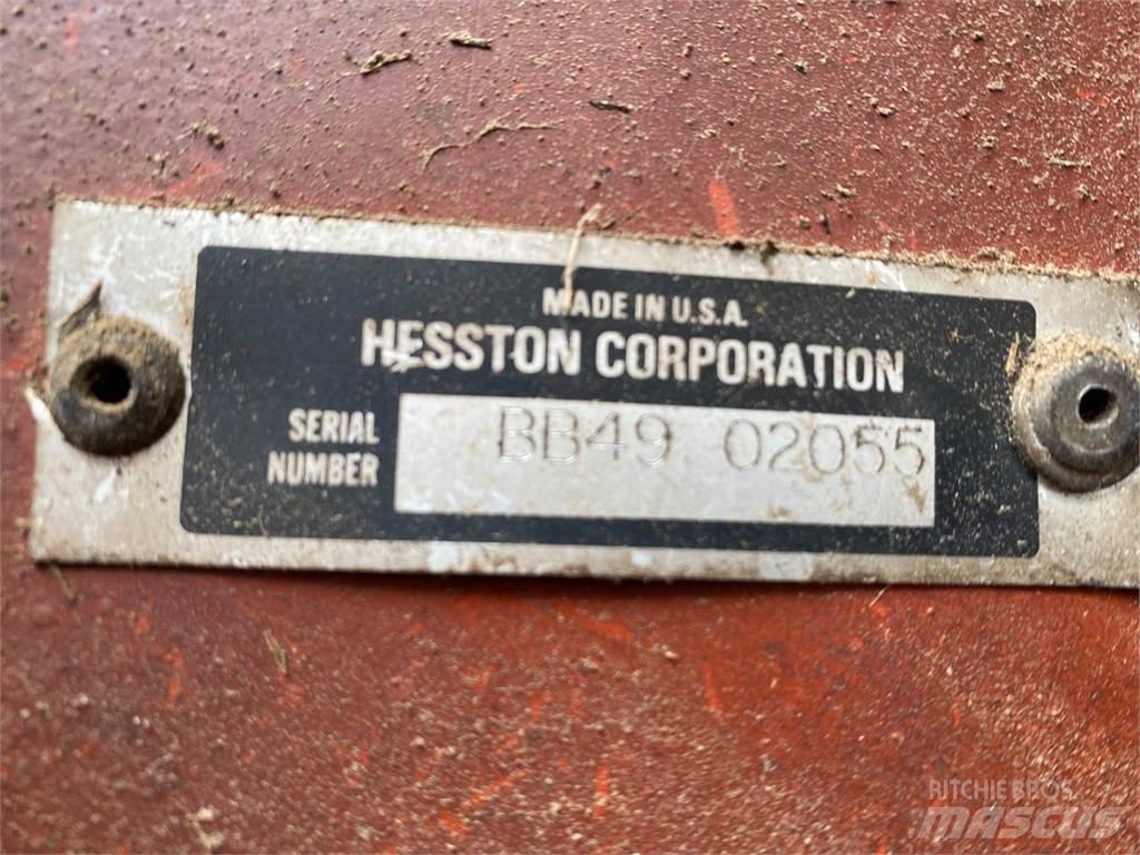 Hesston 4900 Stačiakampių ryšulių presai