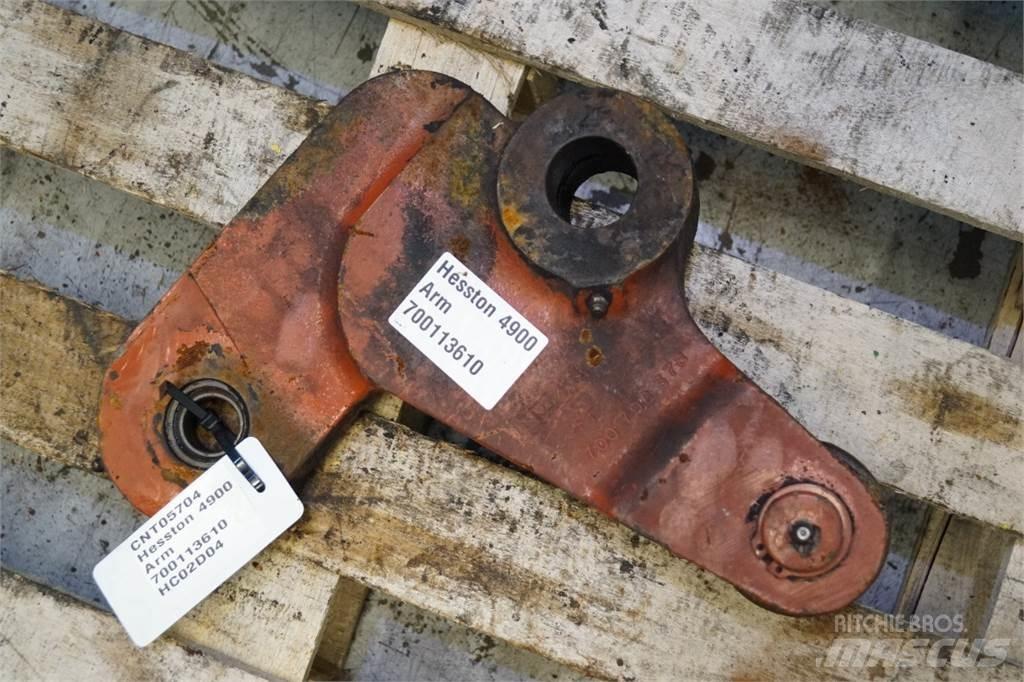 Hesston 4900 Ryšulių griebtuvai