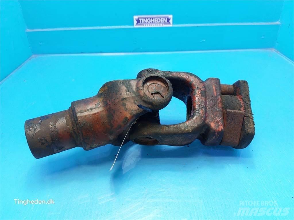 Hesston 4900 Transmisijos