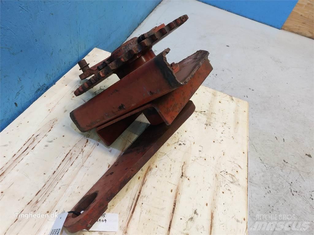 Hesston 4900 Transmisijos