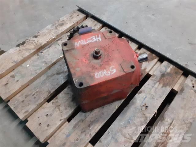 Hesston 5700 Transmisijos