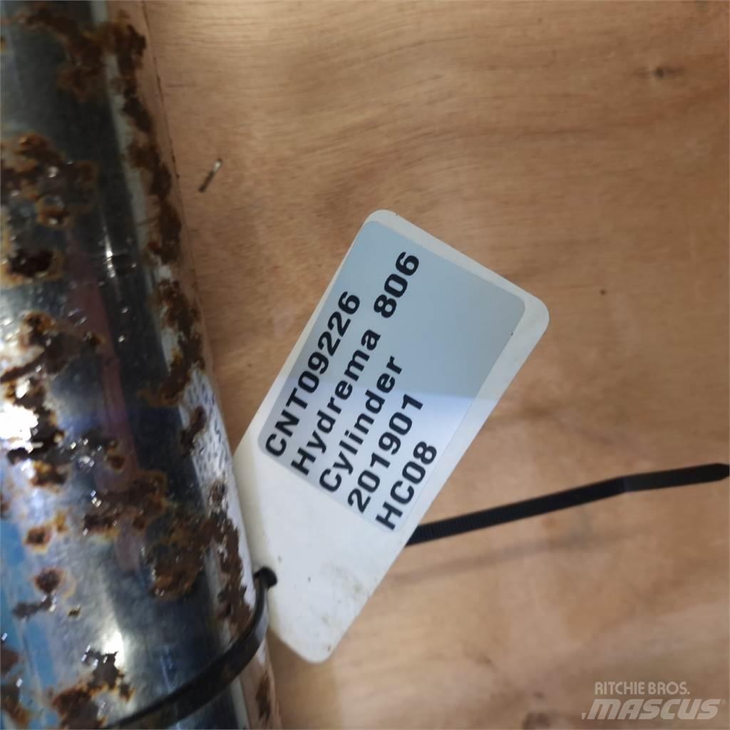 Hydrema 806 Tranšėjų kasimo technika