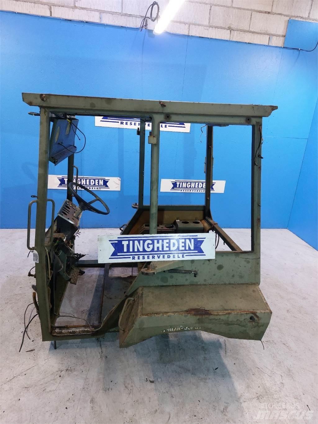Hydrema 806 Kabinos ir interjeras