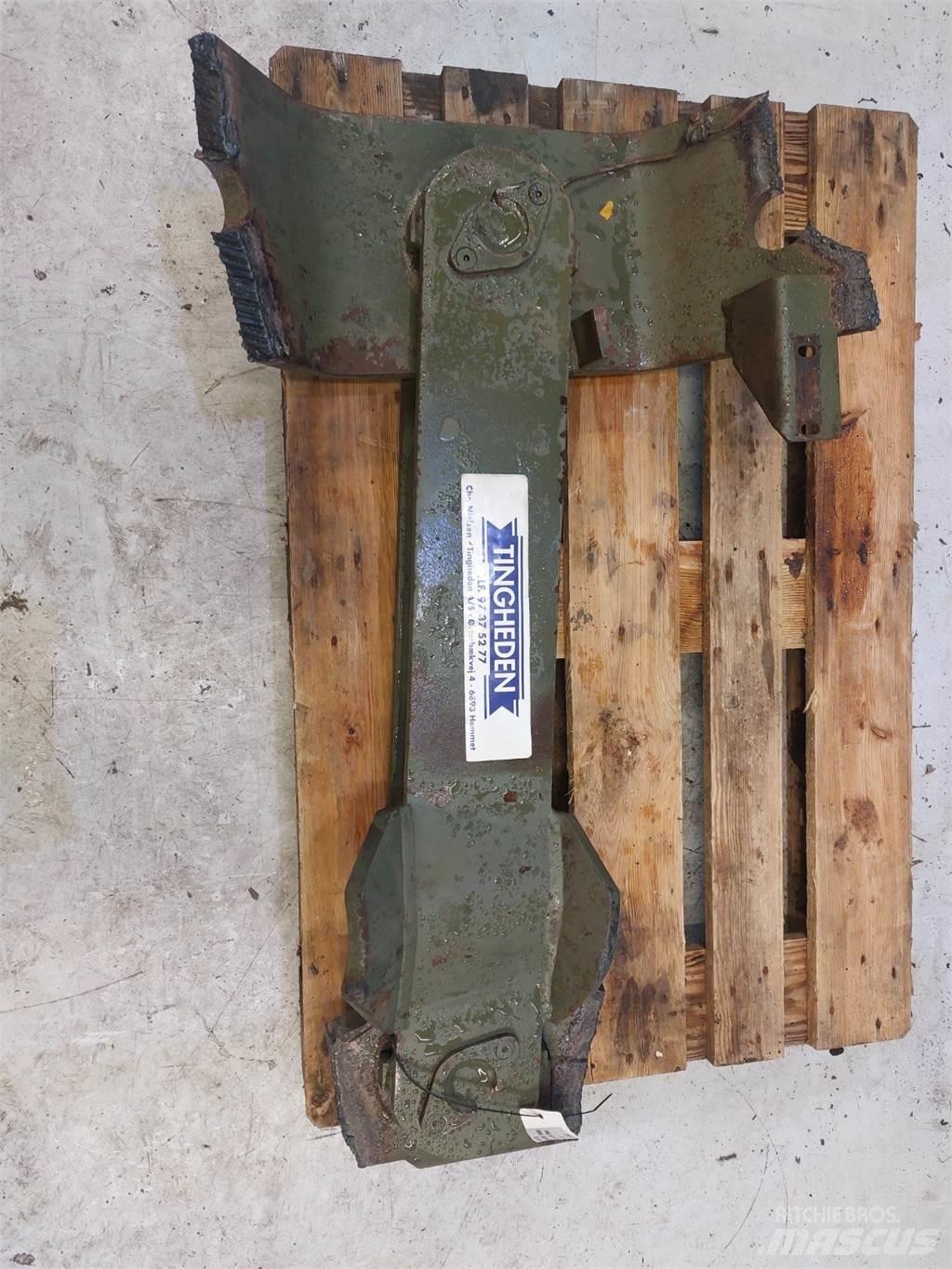 Hydrema 806 Ašys