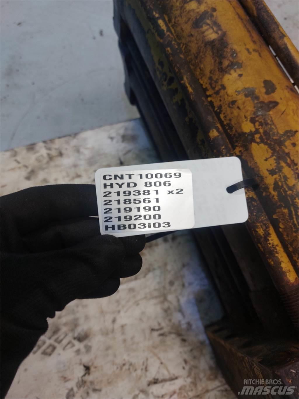Hydrema 806 Tranšėjų kasimo technika