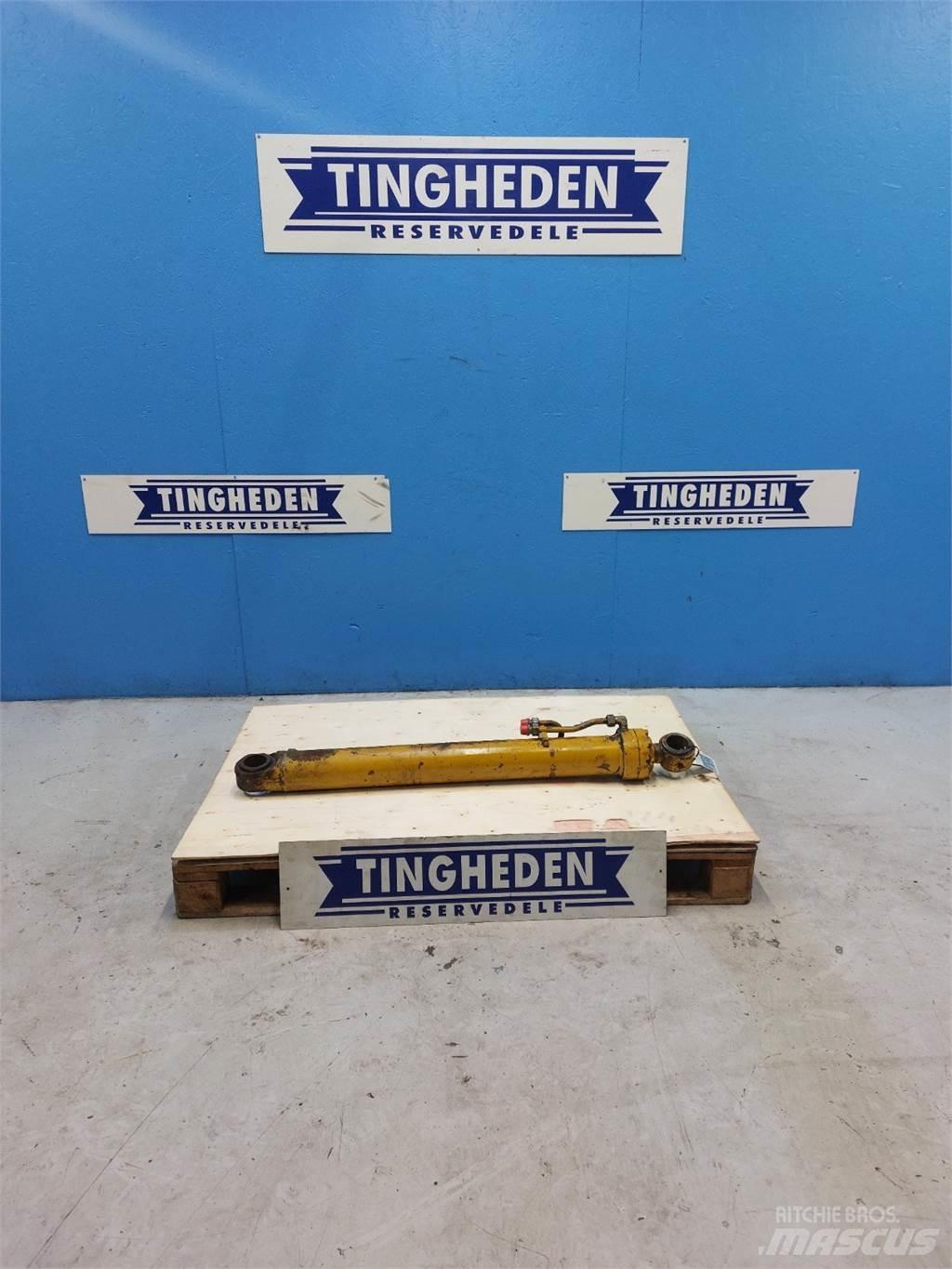 Hydrema 806 Tranšėjų kasimo technika