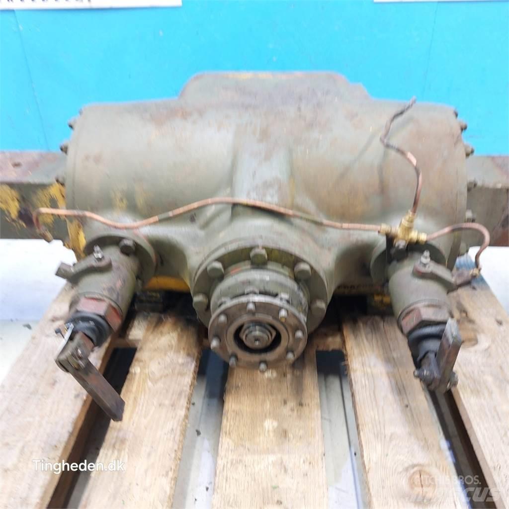 Hydrema 806 Ašys