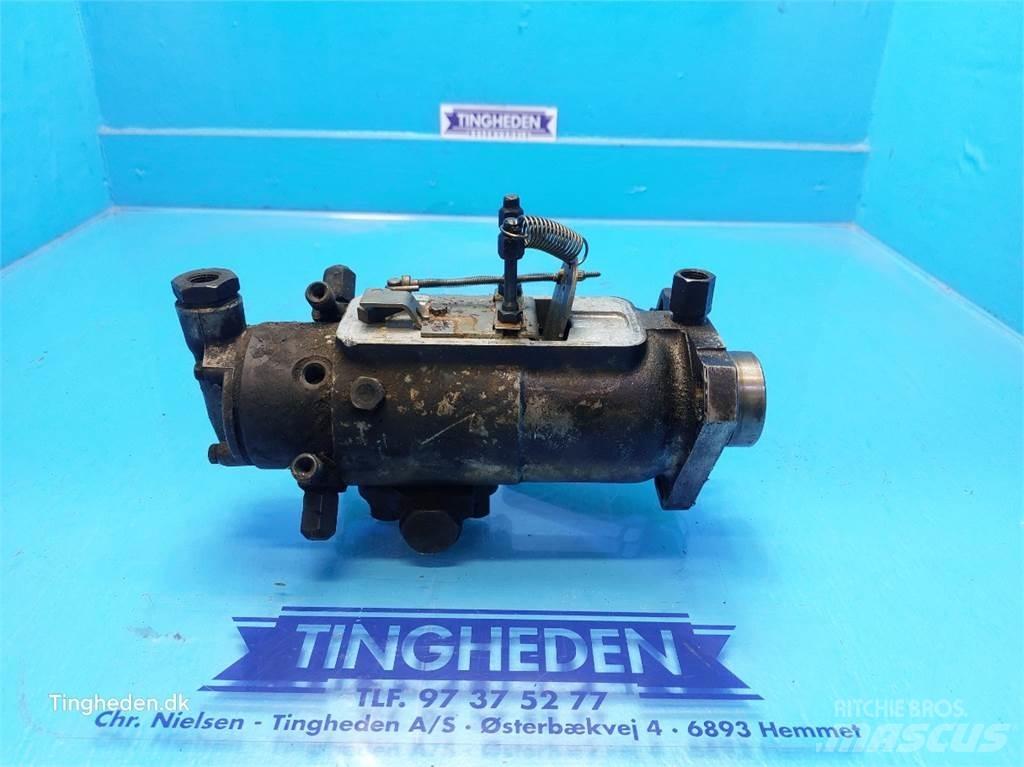 Hydrema 806 Varikliai