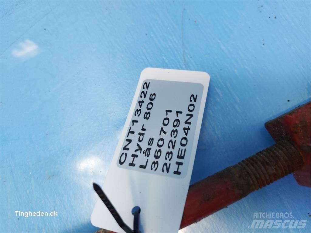 Hydrema 806 Tranšėjų kasimo technika
