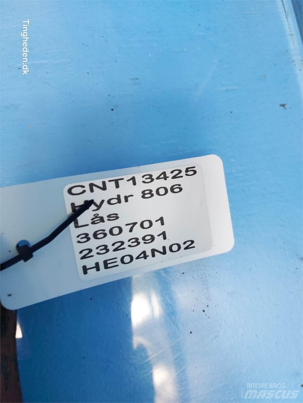 Hydrema 806 Tranšėjų kasimo technika