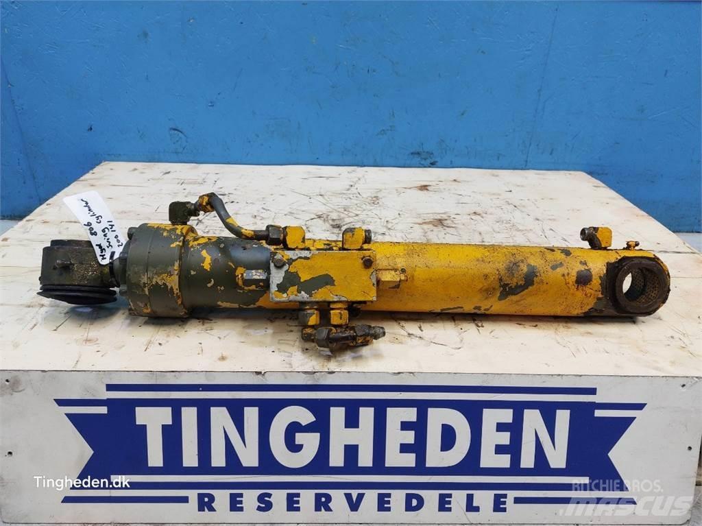 Hydrema 806 Tranšėjų kasimo technika
