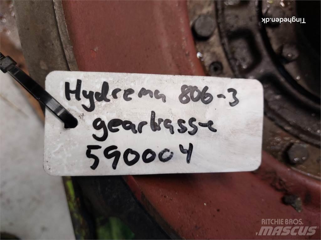 Hydrema 806 Transmisijos