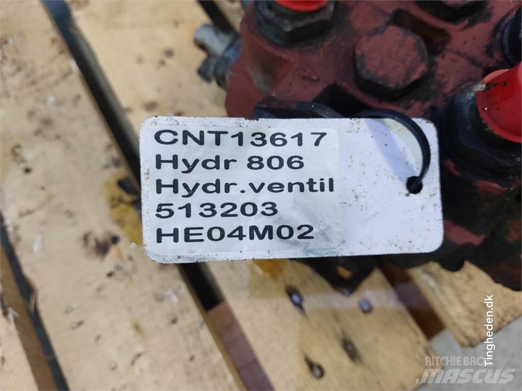 Hydrema 806 Hidraulikos įrenginiai