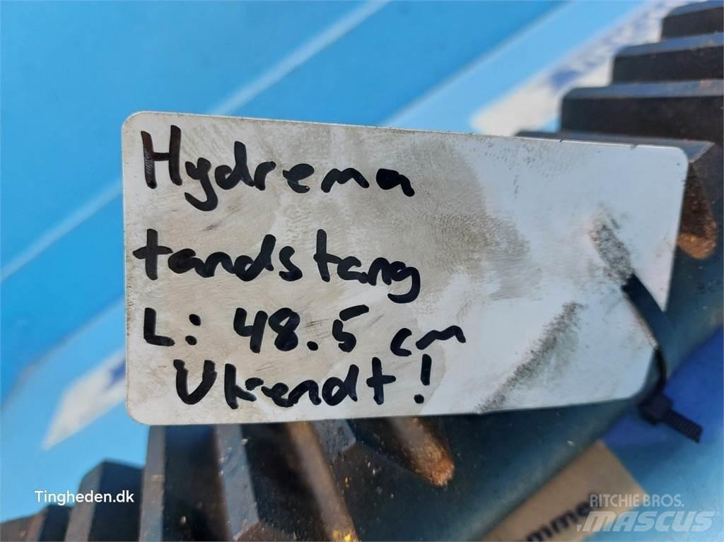 Hydrema 806 Tranšėjų kasimo technika