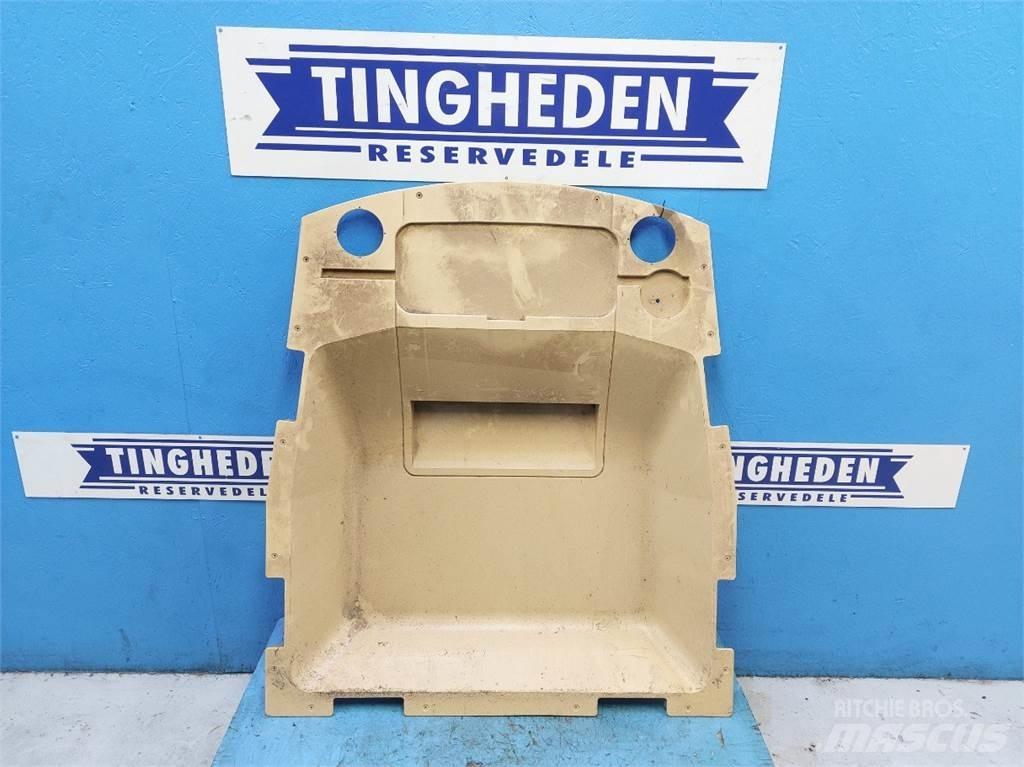 Hydrema 906 Kabinos ir interjeras