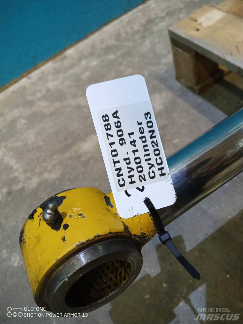 Hydrema 906A Tranšėjų kasimo technika