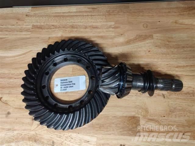 Hydrema 906B Ašys