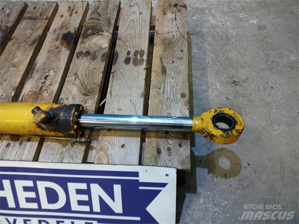 Hydrema 906B Ašys
