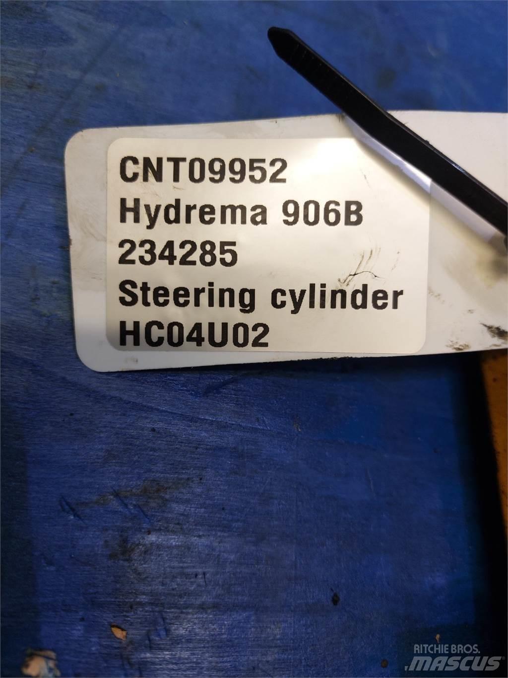 Hydrema 906B Ašys