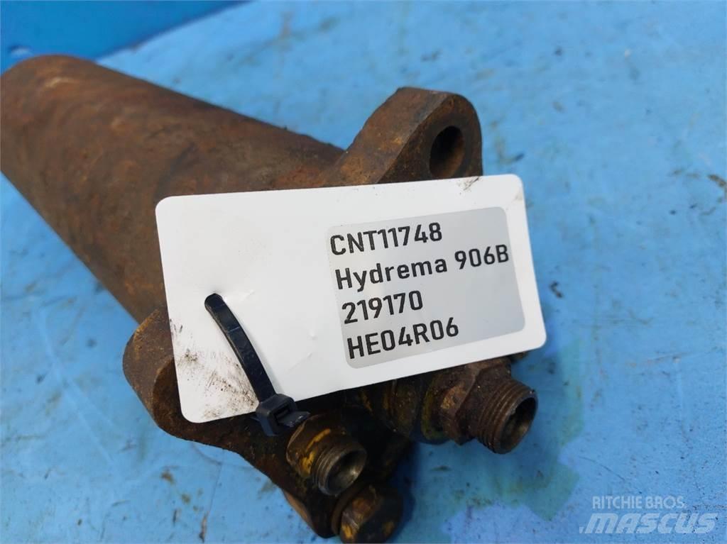 Hydrema 906B Tranšėjų kasimo technika
