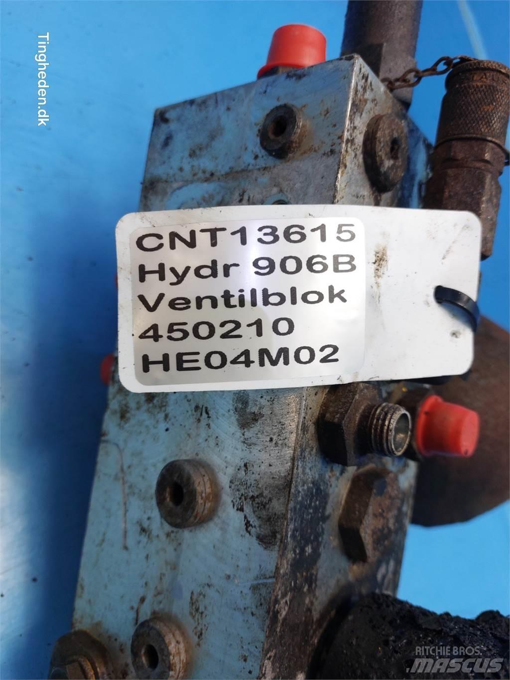 Hydrema 906B Hidraulikos įrenginiai
