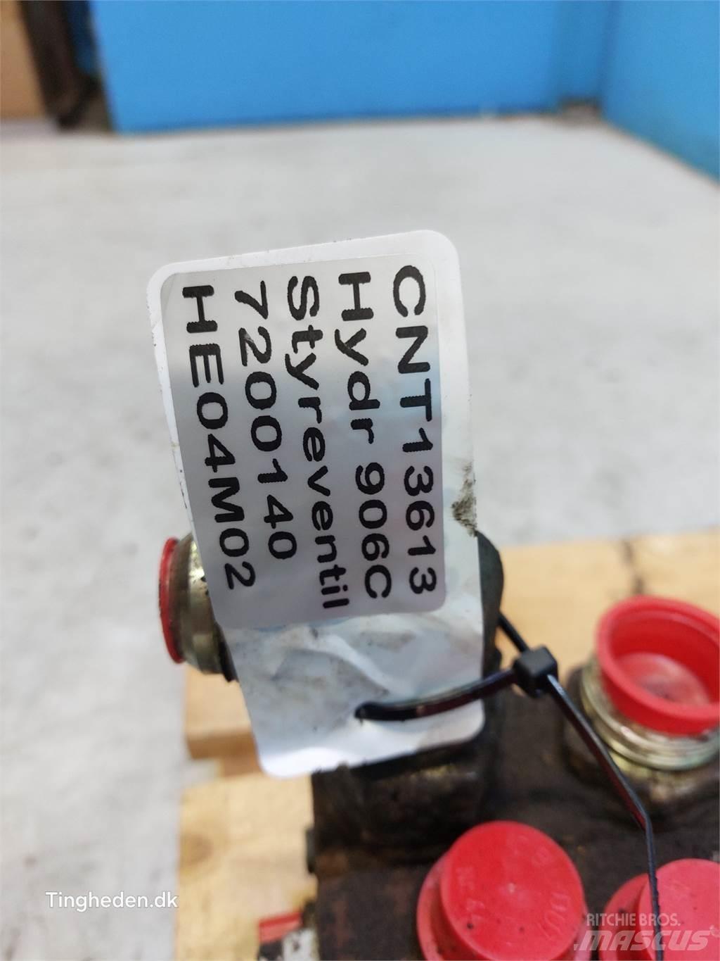 Hydrema 906C Hidraulikos įrenginiai