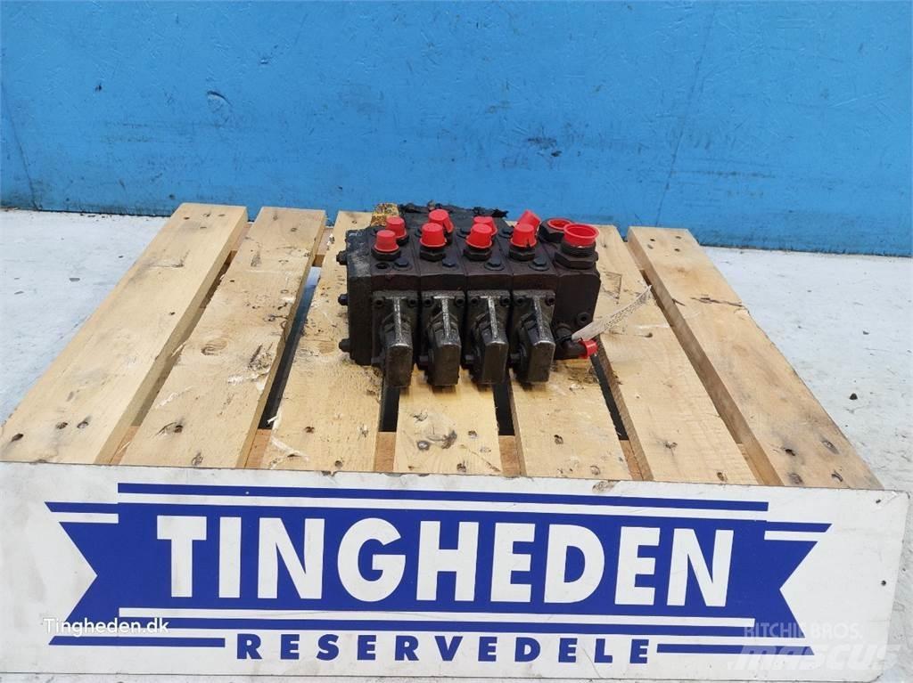 Hydrema 906C Hidraulikos įrenginiai
