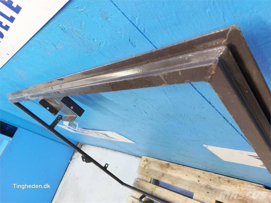 Hydrema 906D Kabinos ir interjeras