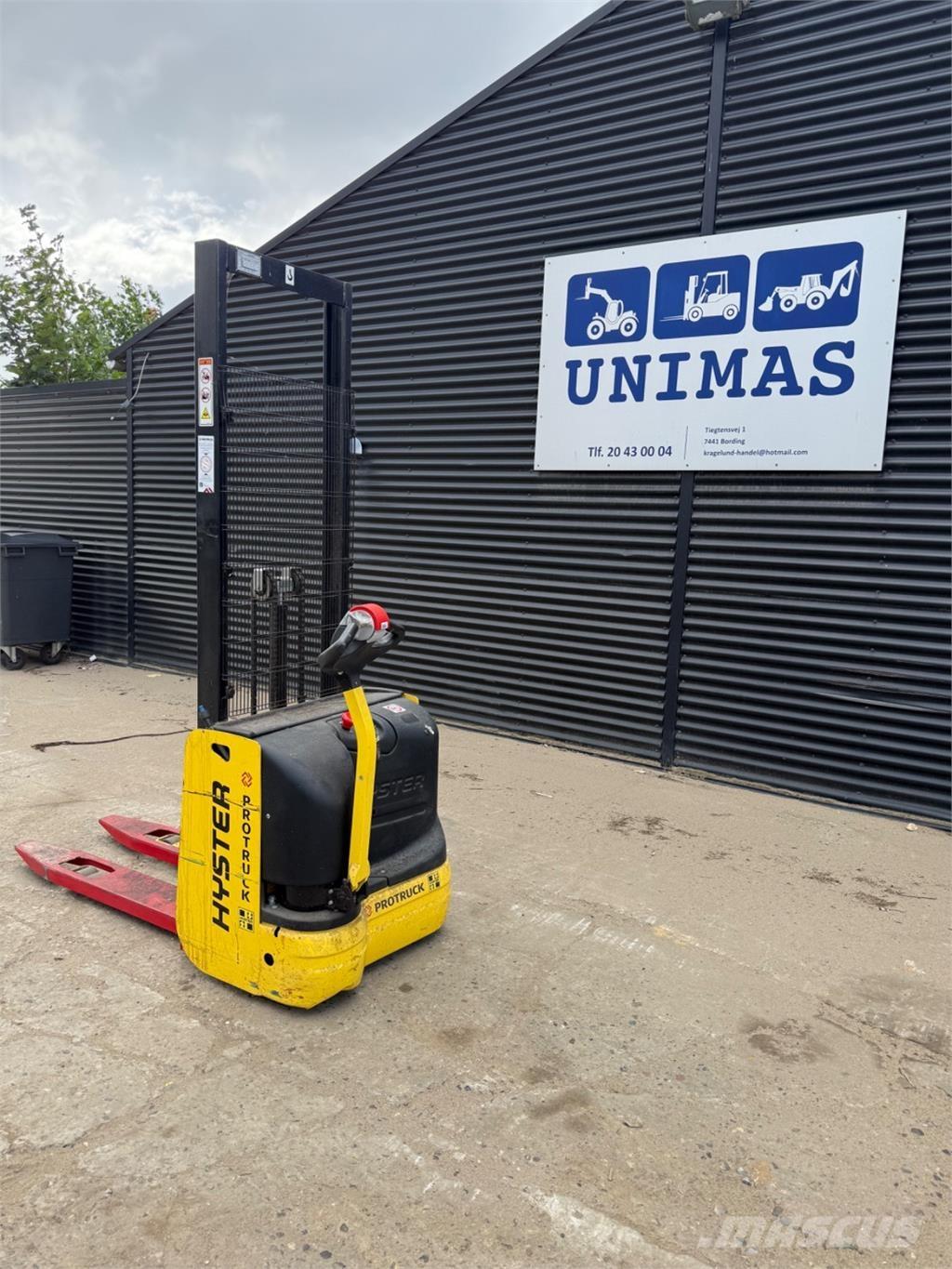 Hyster S1.0 Rankiniai padėklų rietuvai