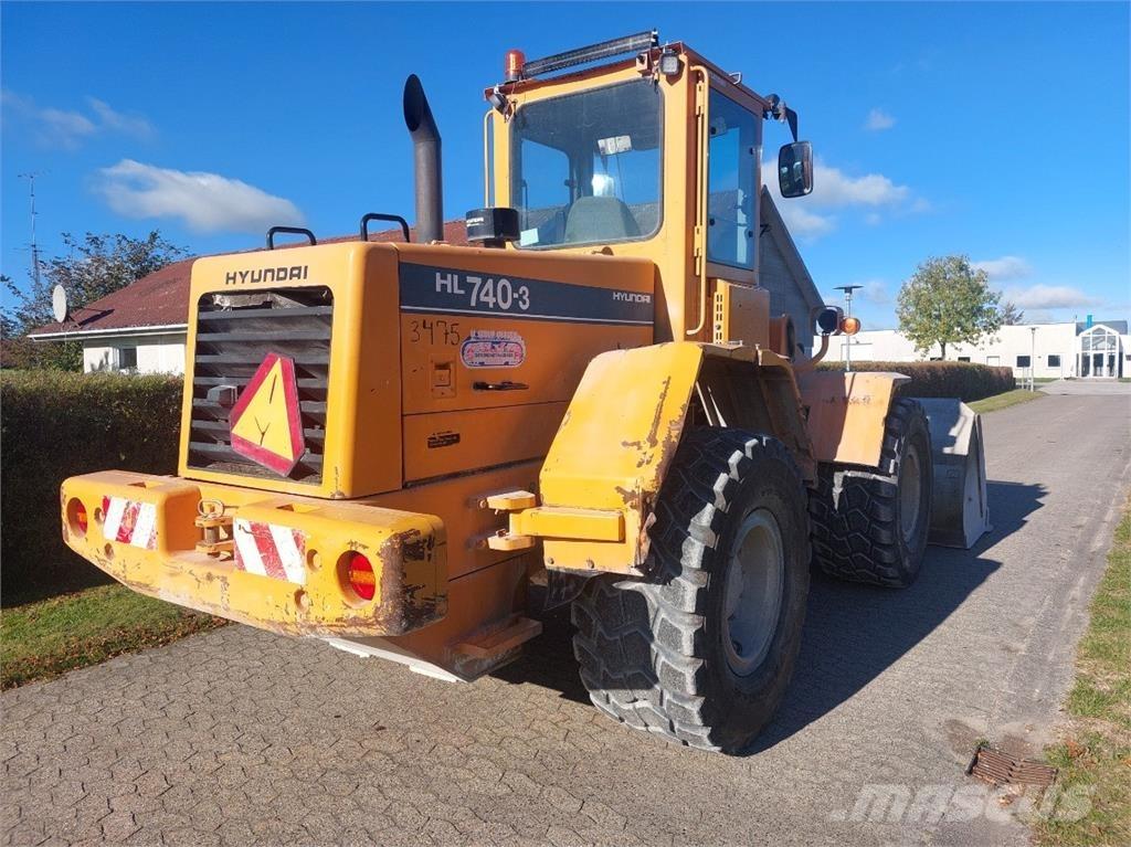 Hyundai HL740-3 Naudoti ratiniai krautuvai