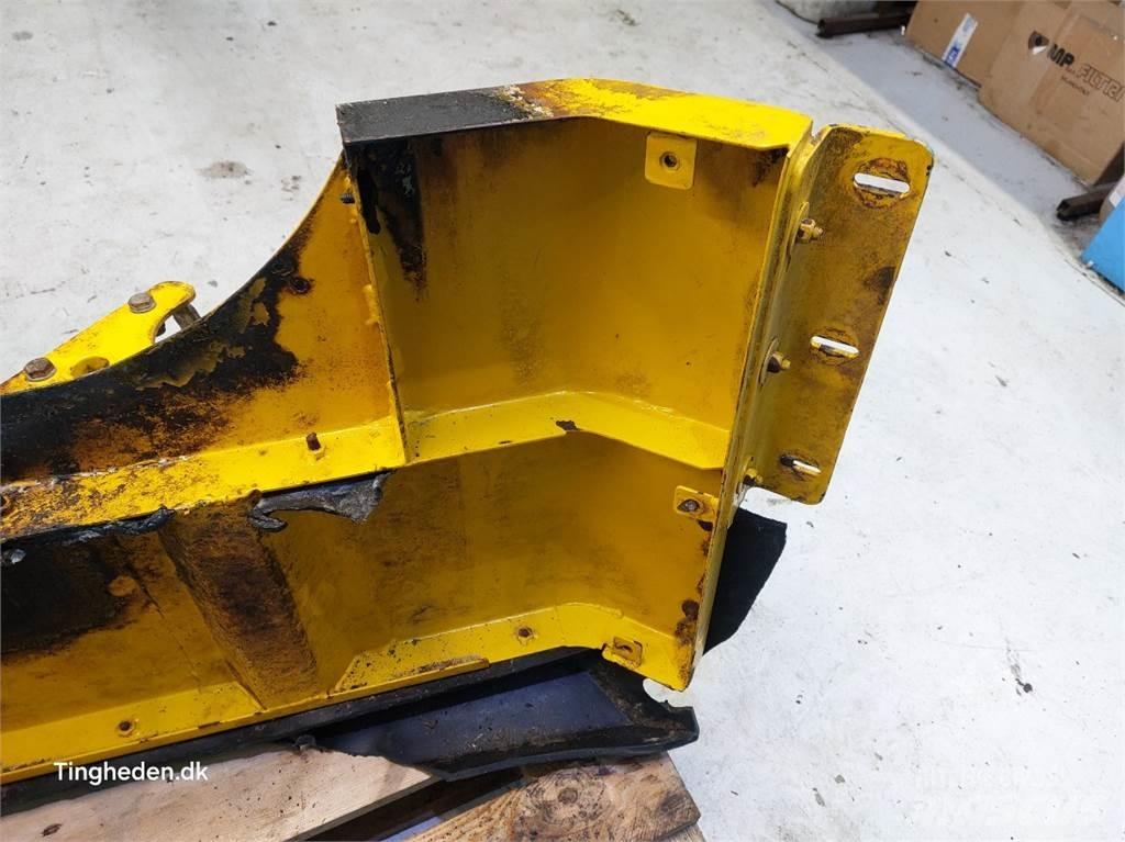 JCB 427 HL Atrinkimo kaušai