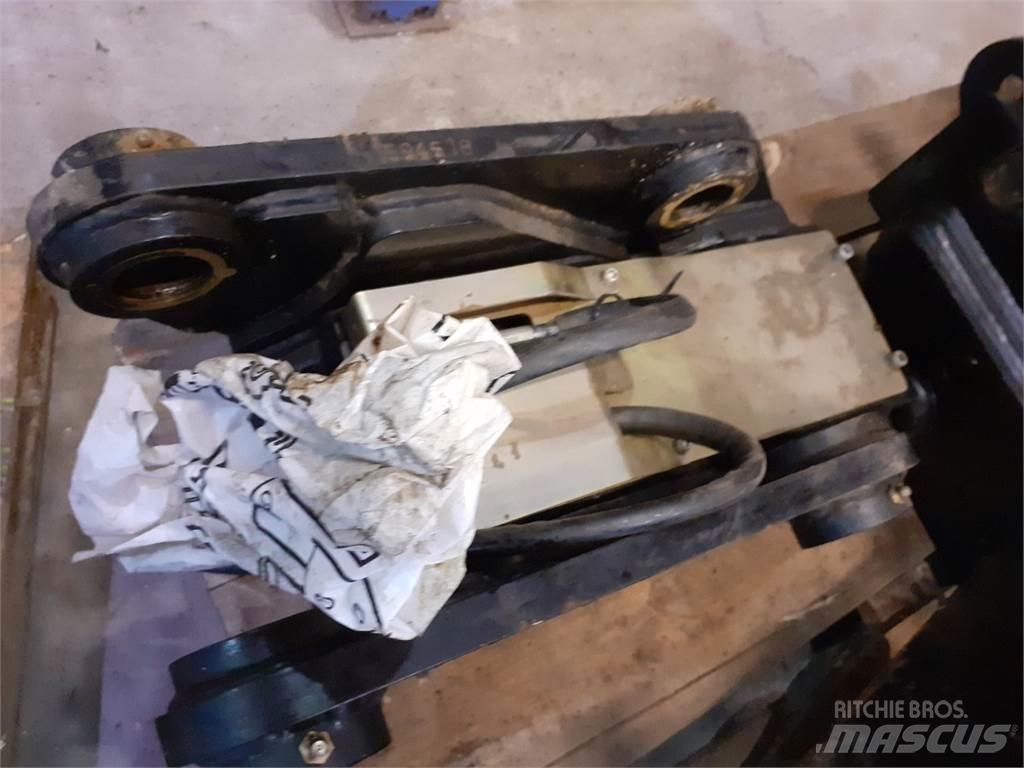JCB 4CX Greito sujungimo jungtys