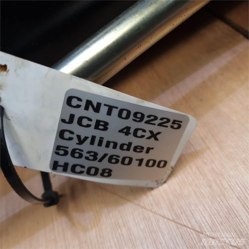 JCB 4CX Hidraulikos įrenginiai