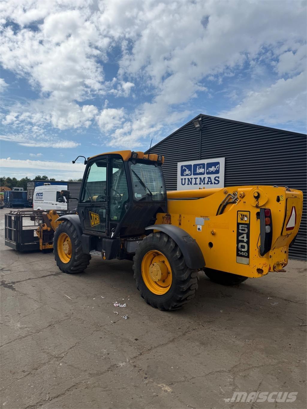 JCB 540-140 Teleskopiniai krautuvai