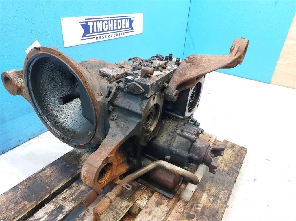 JCB 560-80 Transmisijos