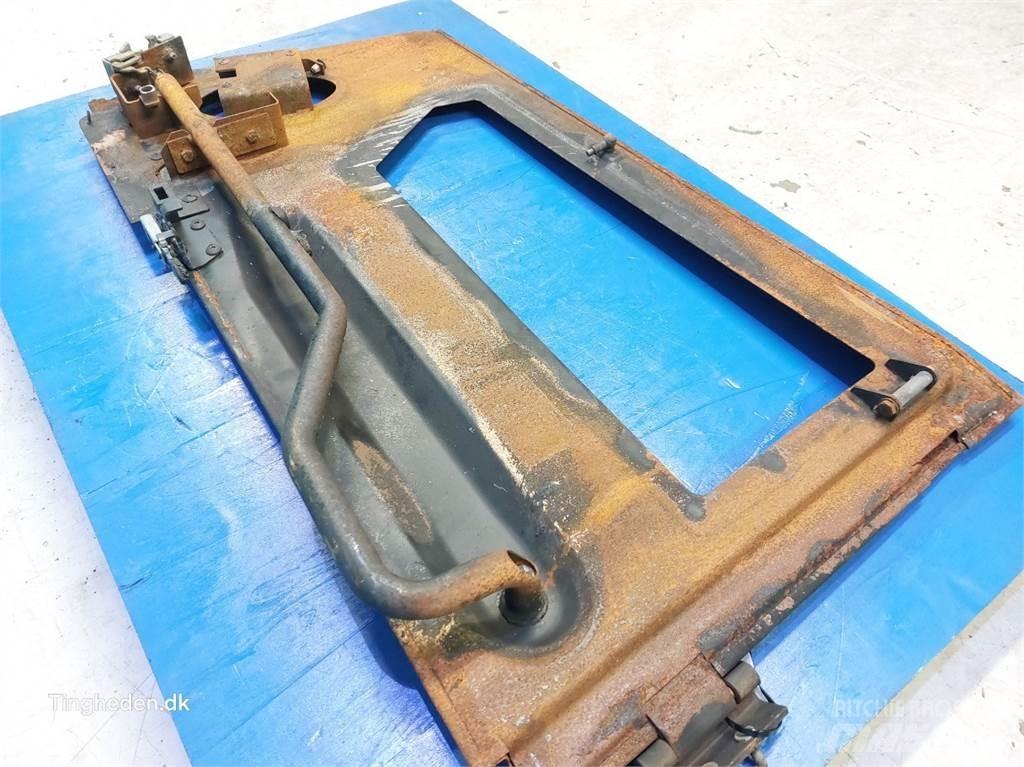 JCB 560-80 Kabinos ir interjeras
