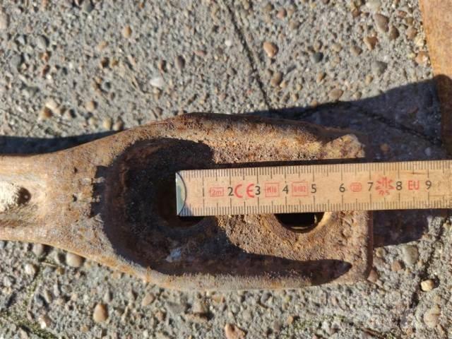 JCB Skovltænder Kiti naudoti statybos komponentai