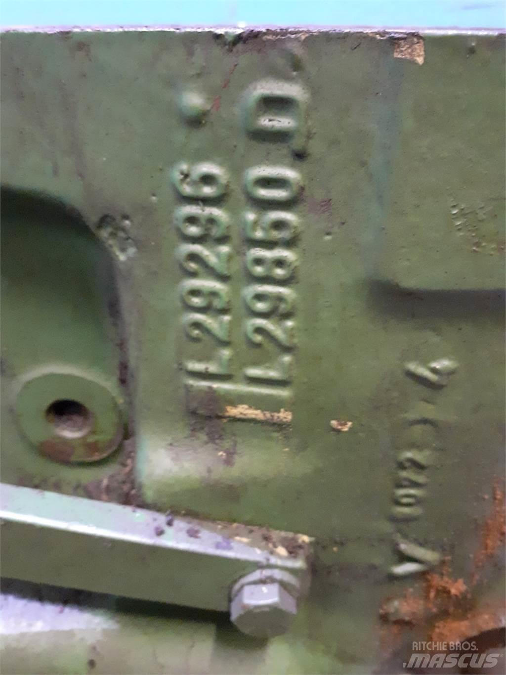 John Deere  Transmisijos