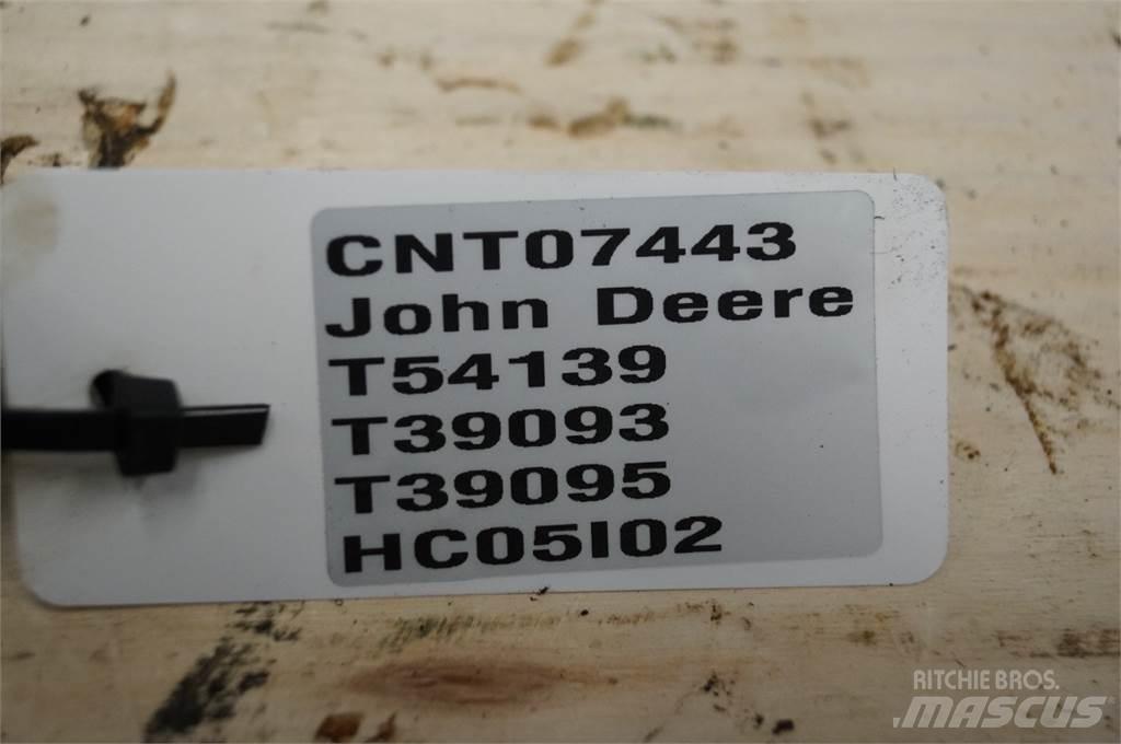 John Deere  Kiti naudoti traktorių priedai