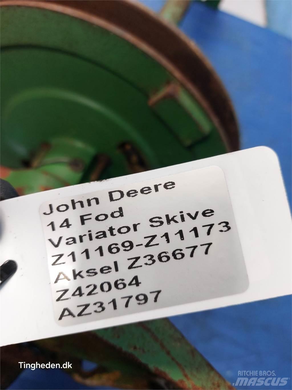 John Deere 1000 Derliaus nuėmimo kombainų priedai